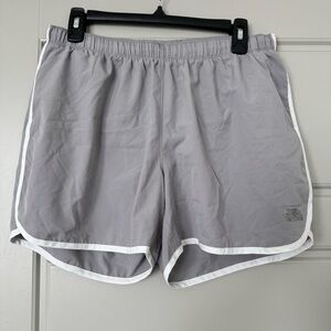 North Face Shorts - SIZE LARGE